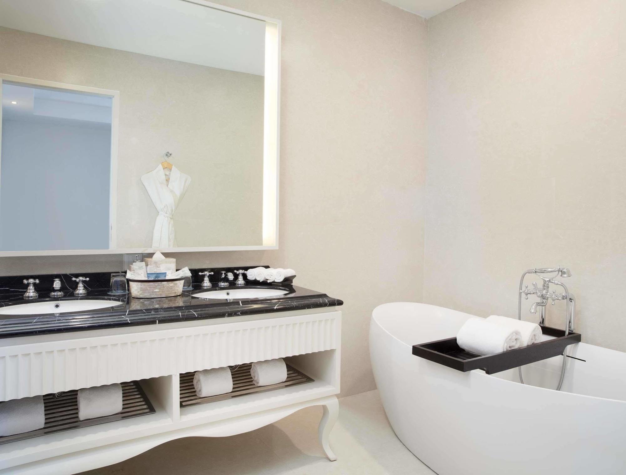 Hotel Four Points By Sheraton 4*