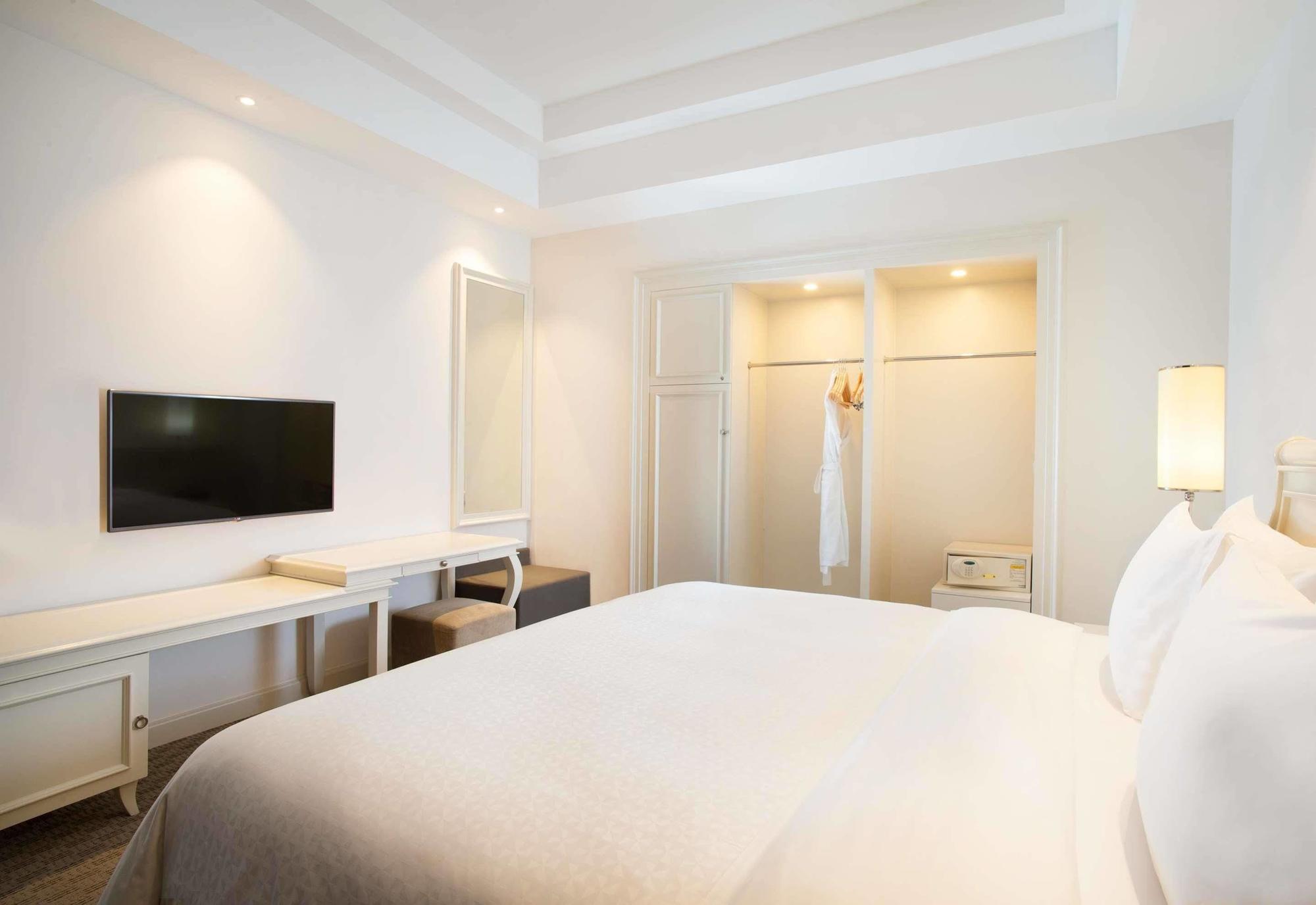 Four Points By Sheraton 4*