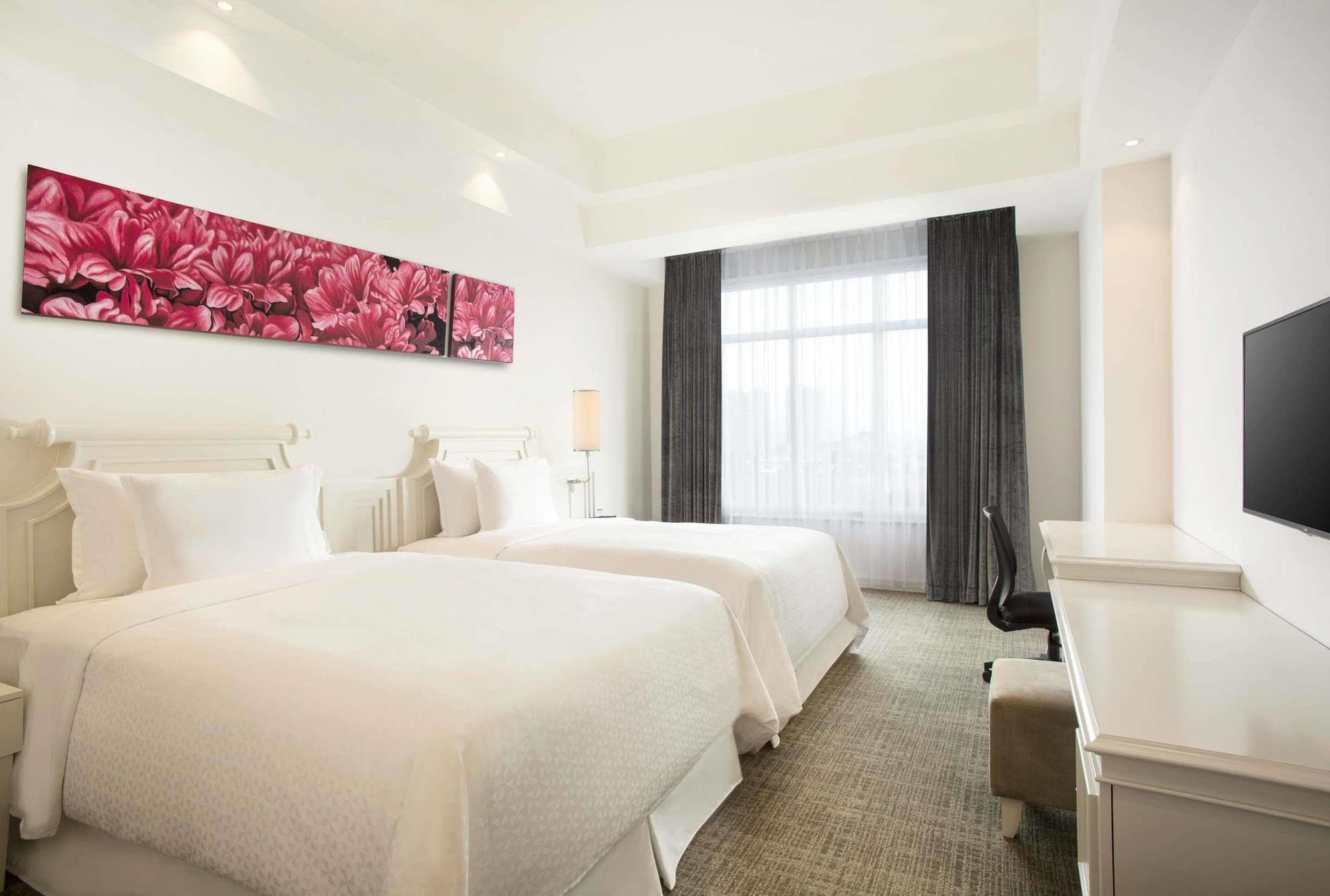 Four Points By Sheraton Hotel